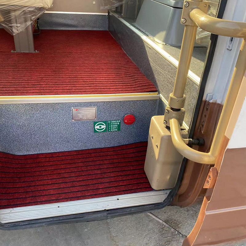 Autobús Toyota Coaster de 30 plazas usado en buen estado Diesel LHD con emisiones Euro 3