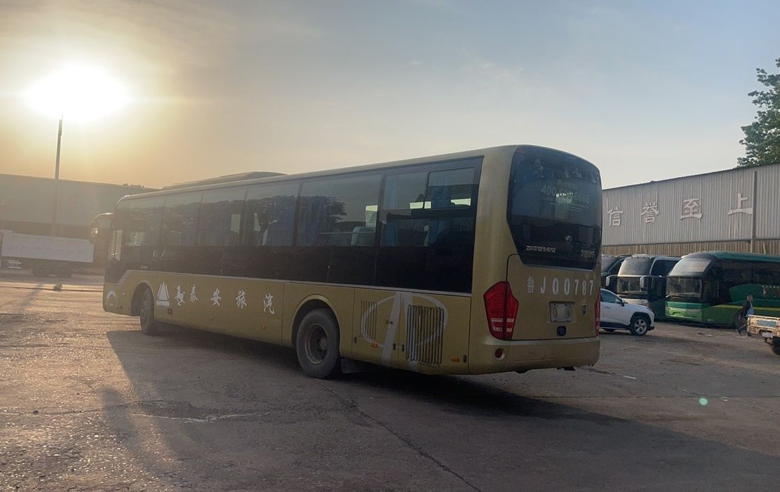 Perfectamente reformado 65 pasajeros 65 asientos autobús con motor y base de ruedas largas