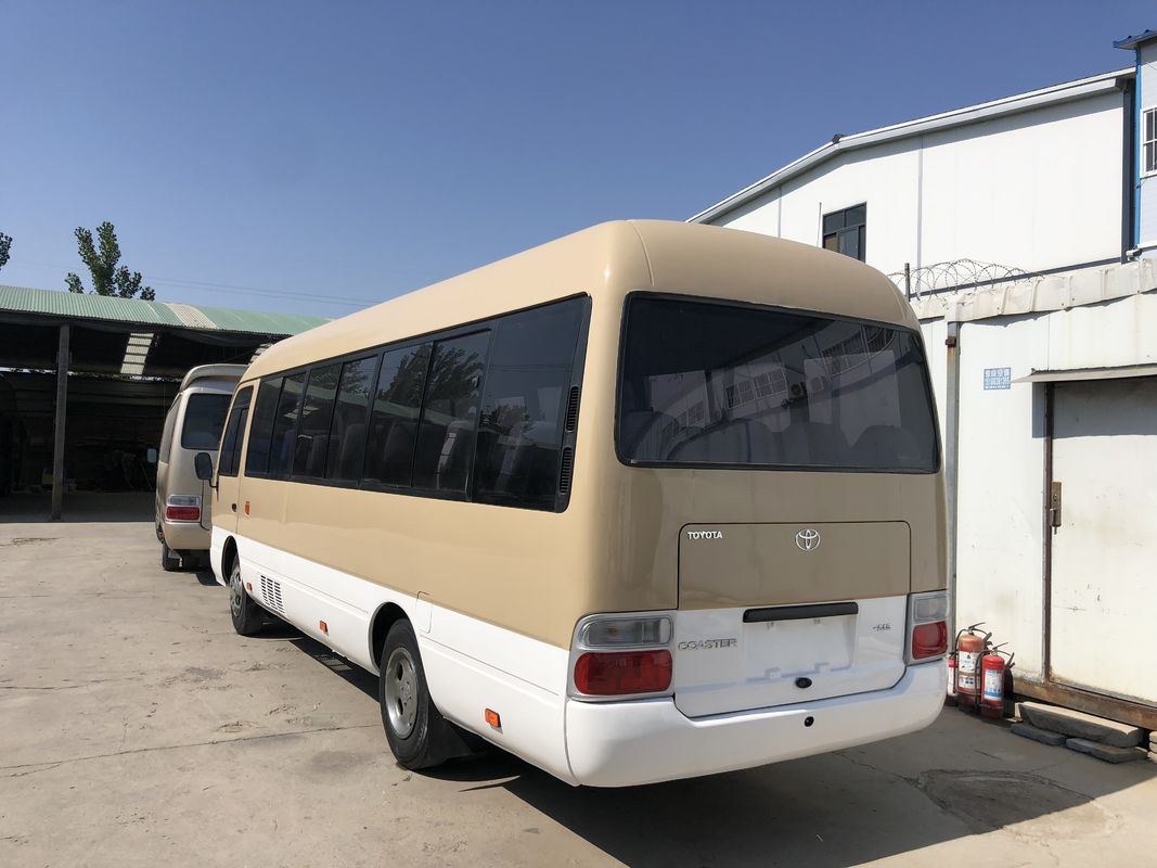 Autobús Toyota Coaster de 29 plazas renovado más popular de África con motor modelo 15B-FT