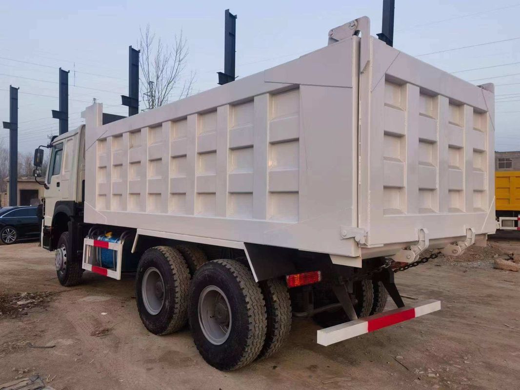 Segmento de mercado Transporte minero Camión chino Howo 6x4 30tones Camión de descarga usado