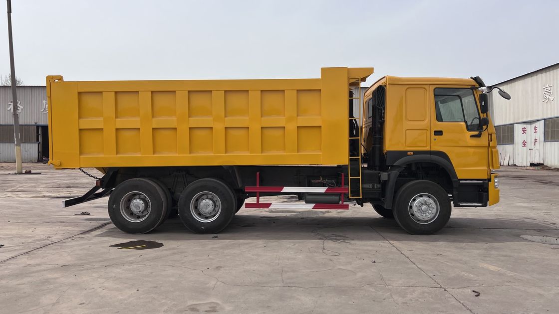 Howo 6x4 40tons 45 toneladas camión de vertederos amarillo para proyectos de construcción pesados