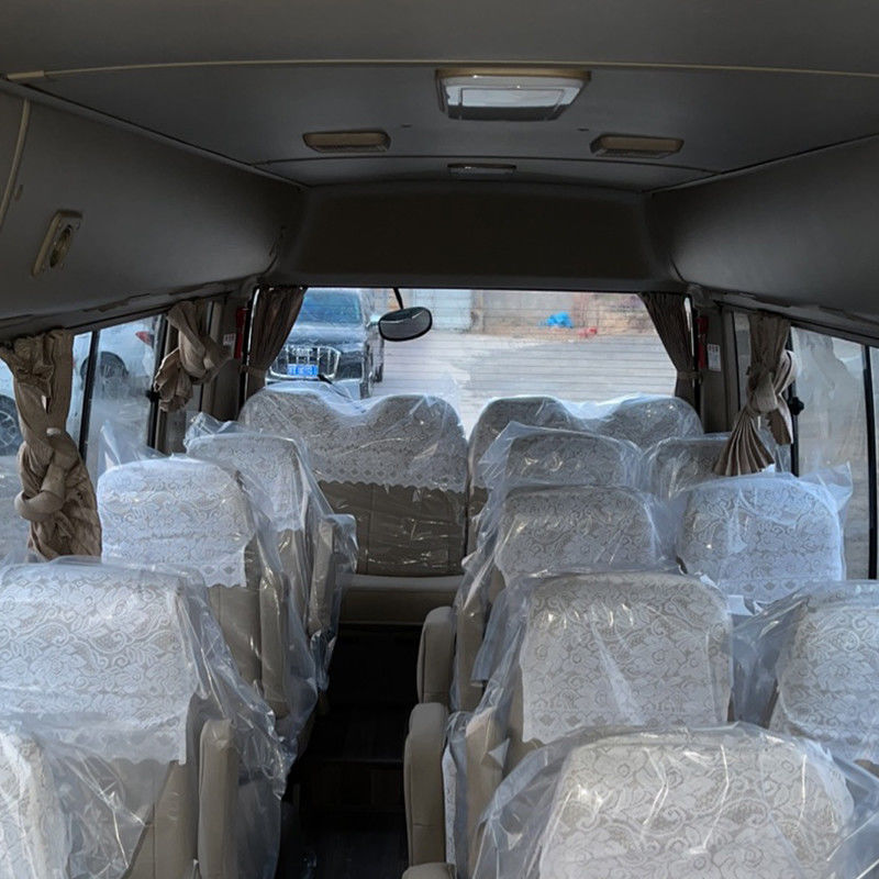 Autobús de montaña rusa usado de 30 asientos con motor diesel Toyota original y potencia máxima de 113/5200kw