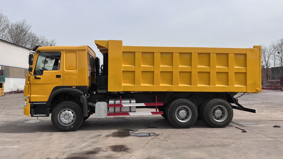 Howo 6x4 40tons 45 toneladas camión de vertederos amarillo para proyectos de construcción pesados