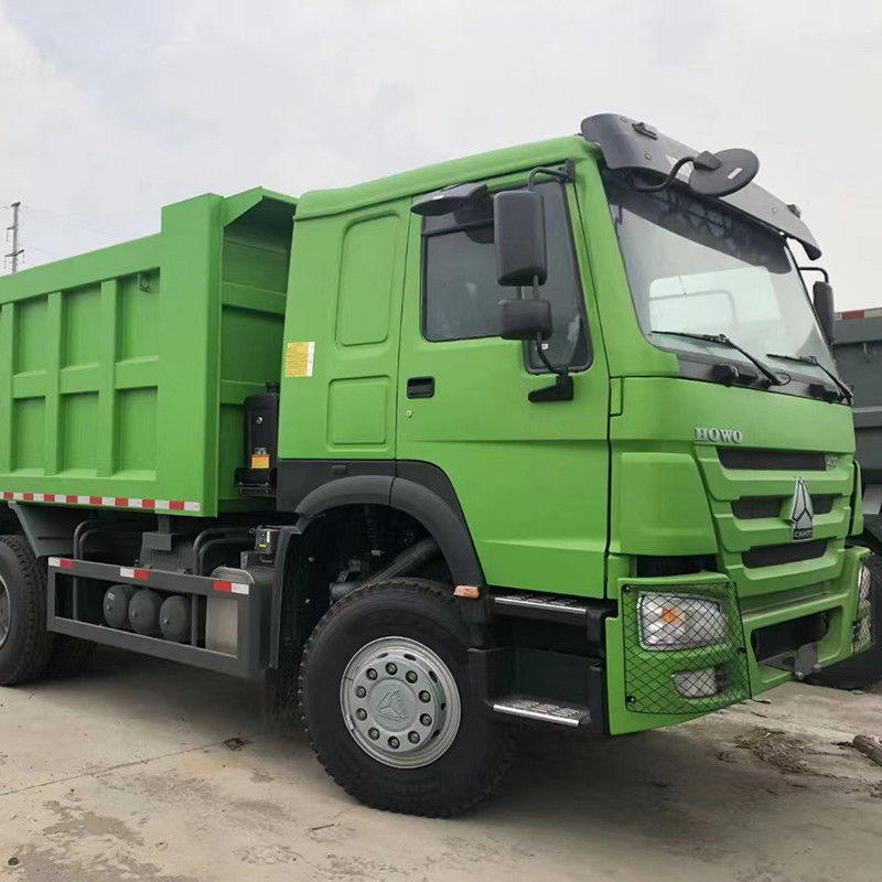 Camión diesel SINO 12 ruedas 30 metros cúbicos HOWO 40 toneladas 8x4 Camión usado con tirador
