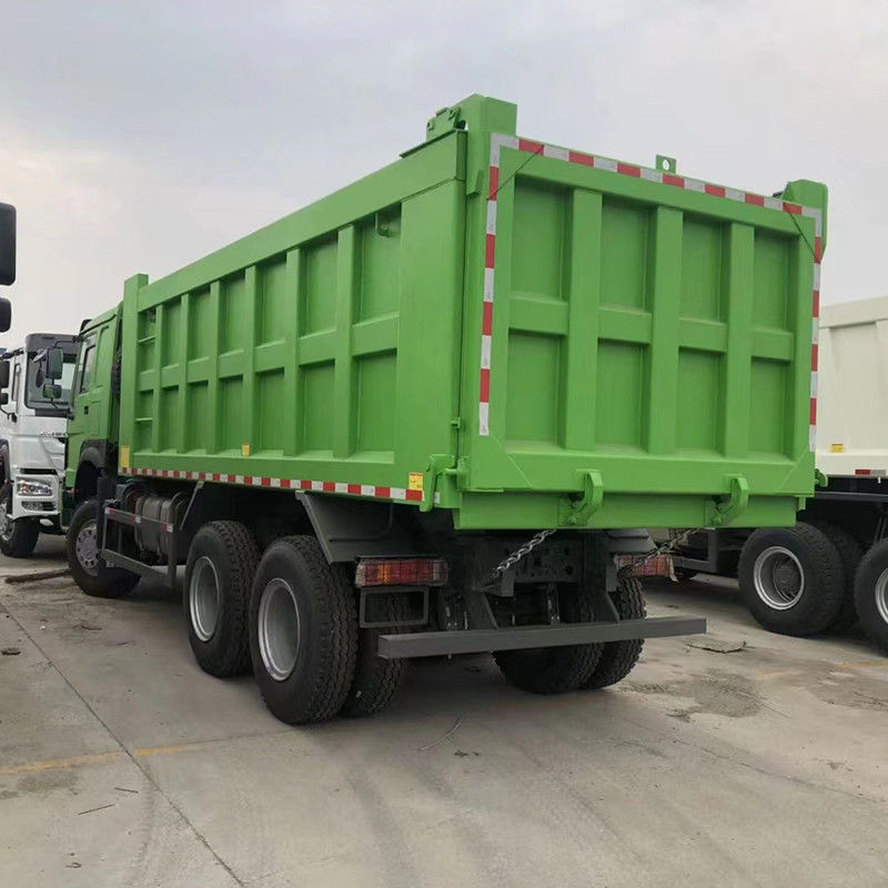Camión diesel SINO 12 ruedas 30 metros cúbicos HOWO 40 toneladas 8x4 Camión usado con tirador