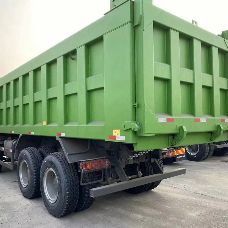 Camión diesel SINO 12 ruedas 30 metros cúbicos HOWO 40 toneladas 8x4 Camión usado con tirador