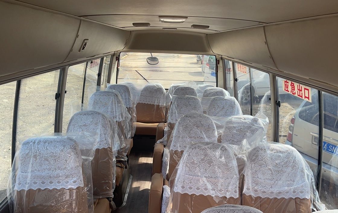 Gran ahorro en Toyo Ta Coaster Abierto automático de puertas de autobús para 6 8L de capacidad del motor