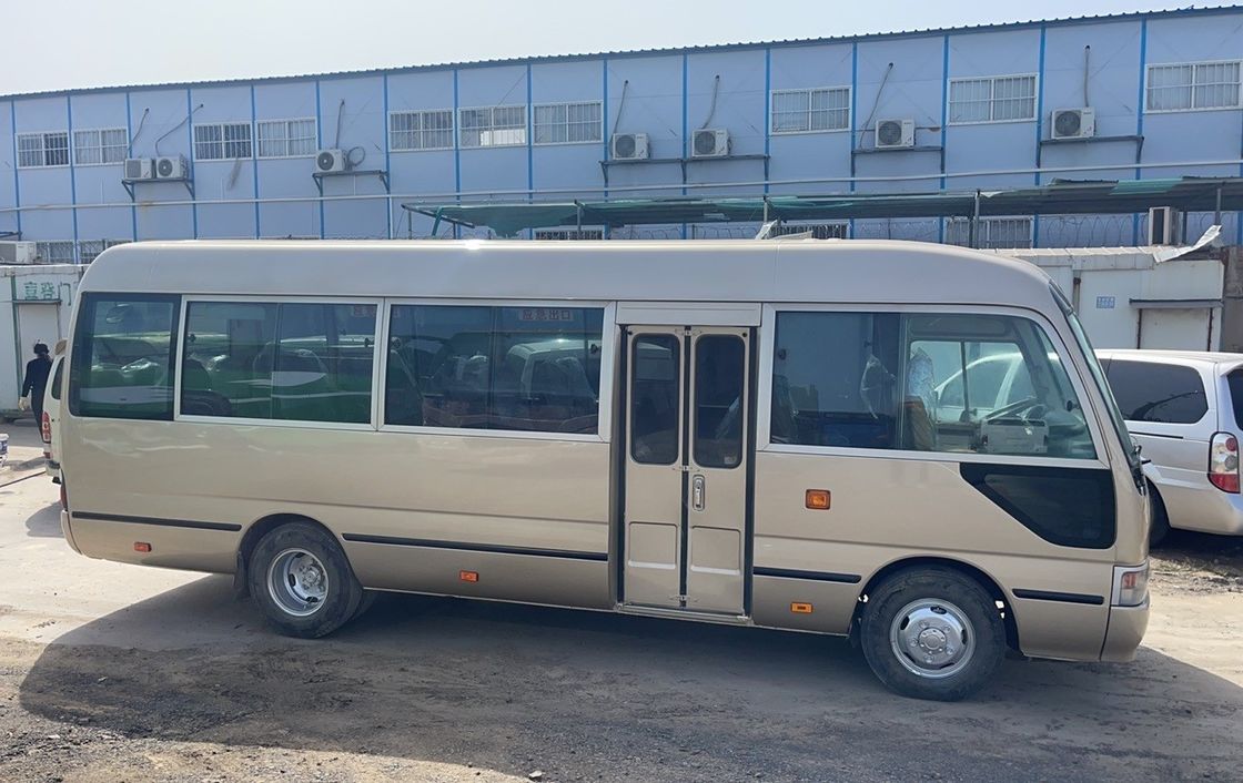 Gran ahorro en Toyo Ta Coaster Abierto automático de puertas de autobús para 6 8L de capacidad del motor