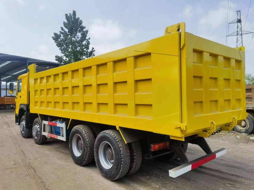 Howo 8x4 371hp 20-24 metros cúbicos camión de tiradores de descarga diesel