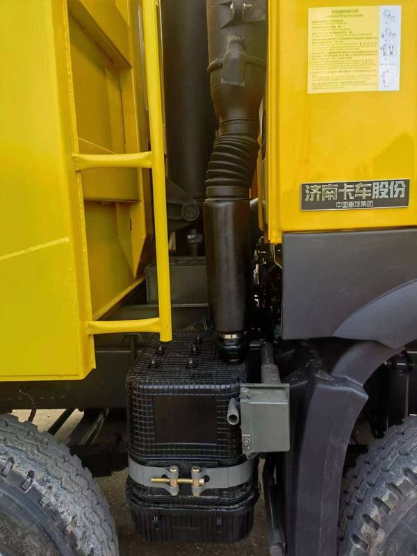Howo 8x4 371hp 20-24 metros cúbicos camión de tiradores de descarga diesel