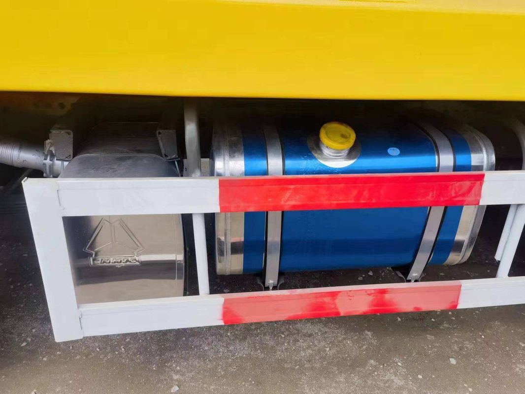 Howo 8x4 371hp 20-24 metros cúbicos camión de tiradores de descarga diesel