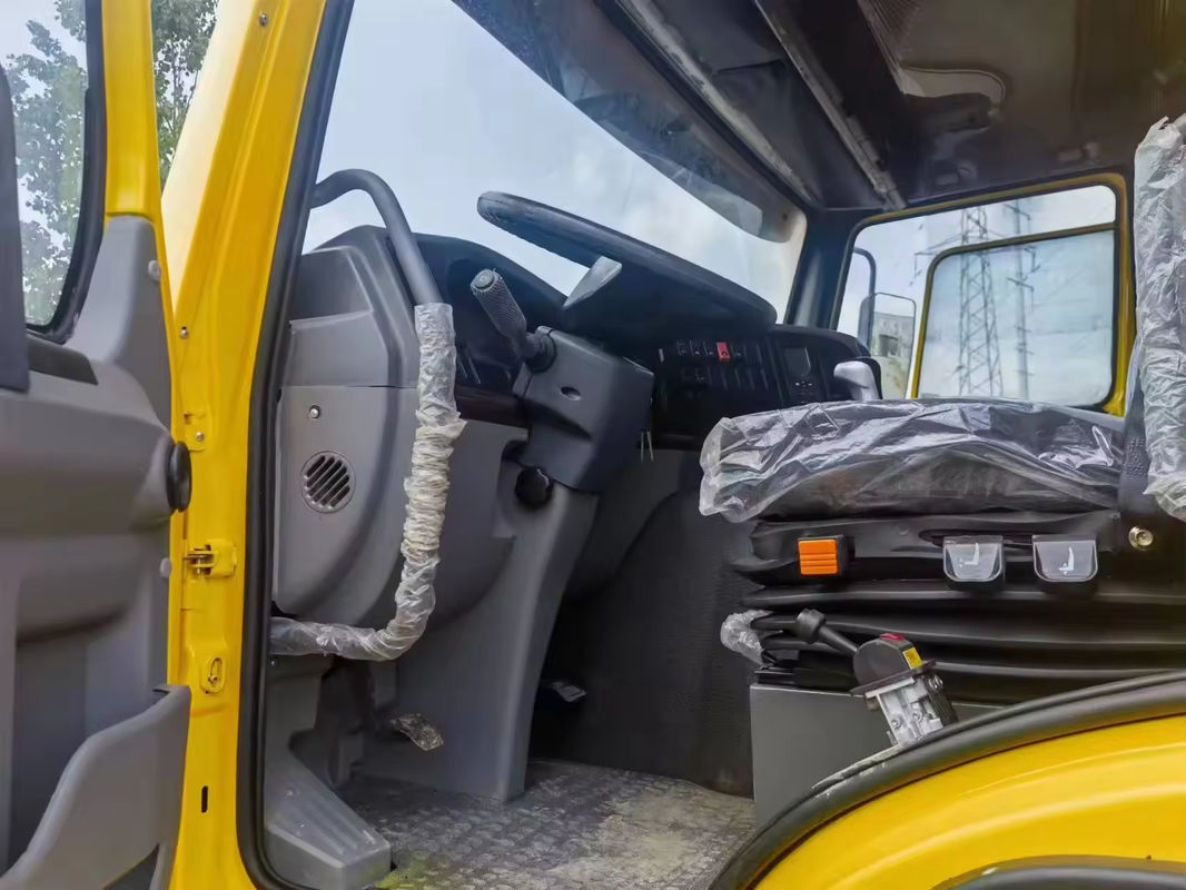 Howo 8x4 371hp 20-24 metros cúbicos camión de tiradores de descarga diesel