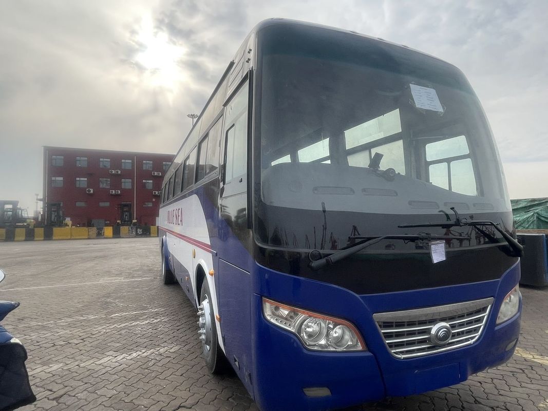 Autobús de autobús ZK6102D de 10 metros 45 asientos con desplazamiento de 8.4L y posición de dirección LHD