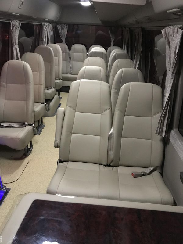 30 asientos Autobús Toyota Coaster Usado en buen estado y 7005*2040*2785 neumático 9.00R20