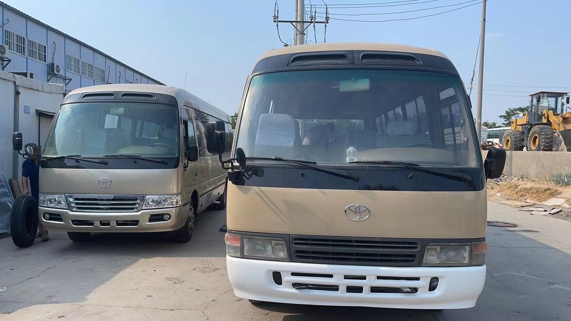 Transmisión manual 7m LHD Minibus de pasajeros de segunda mano 30 asientos Autobús usado