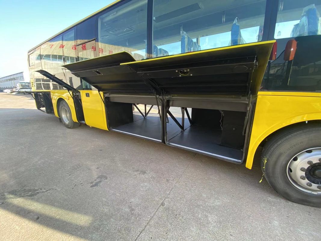 Autobús usado de 65 plazas ZK6121 de 12 metros con cilindrada de 8,4 litros y volante izquierdo