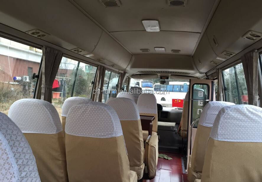 Torque máximo 340Nm/rpm 22 asientos Autobús de montaña baja 7.7m Motor diésel delantero Autobús de manejo izquierdo