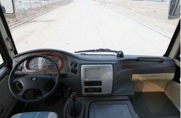 Torque máximo 340Nm/rpm 22 asientos Autobús de montaña baja 7.7m Motor diésel delantero Autobús de manejo izquierdo