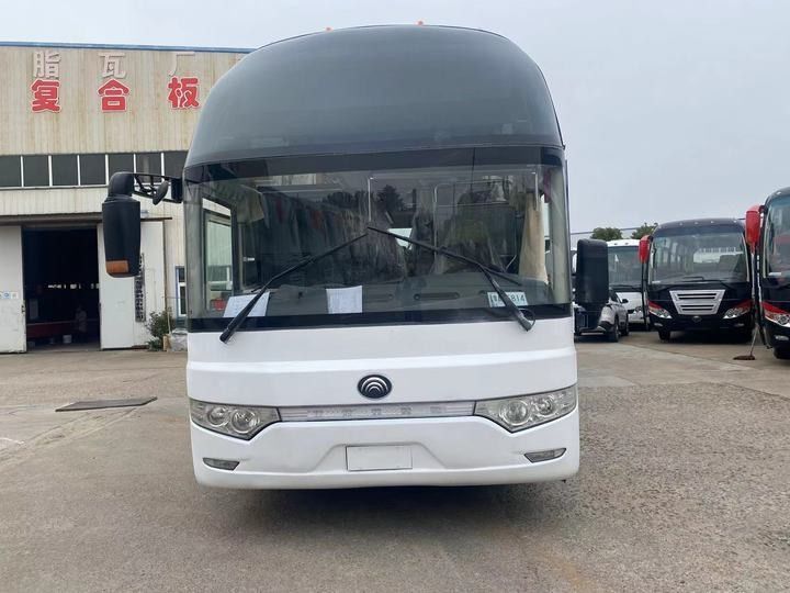 Autobús turístico de lujo de 12 metros de diésel usado con 55 asientos y un par máximo de 1460N.m
