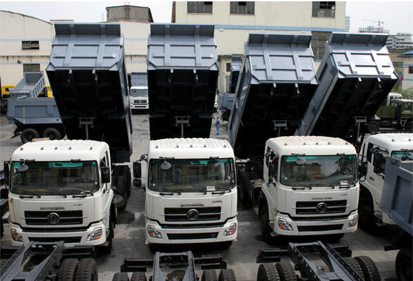 Camión de descarga de 310-440 CV Dongfeng Camión de descarga de 6X4 con carga de conducción superior a 30 toneladas