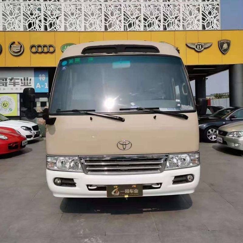 Toyota Coaster Diesel Autobús de 30 asientos con transmisión manual y velocidad máxima de 120 km/h