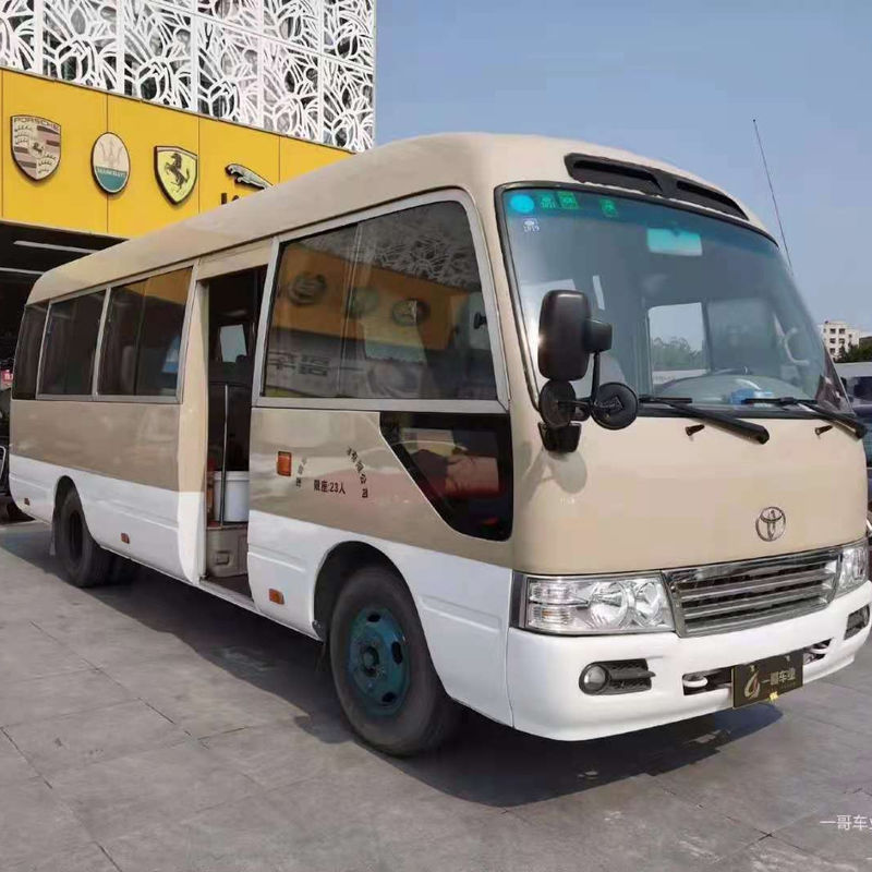 Toyota Coaster Diesel Autobús de 30 asientos con transmisión manual y velocidad máxima de 120 km/h