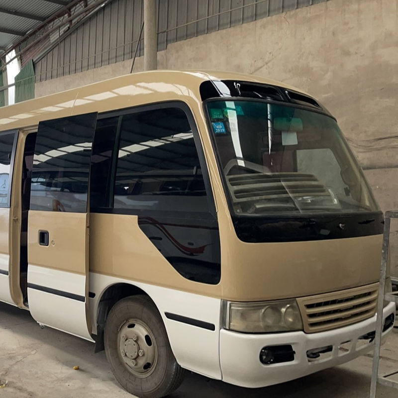 Toyota Coaster Diesel Autobús de 30 asientos con transmisión manual y velocidad máxima de 120 km/h