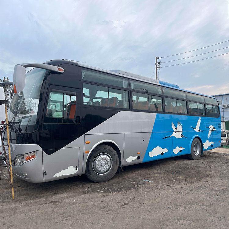 Buen estado Autobús de pasajeros LHD de 65 asientos con norma de emisiones Euro 3 y motor