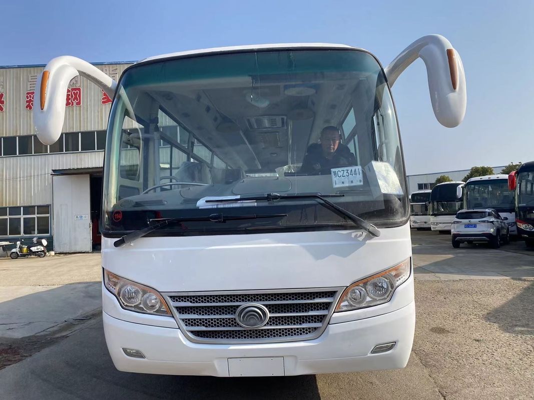 Autobús con motor diésel con tipo de combustible diesel y velocidad máxima 111 130 km/h