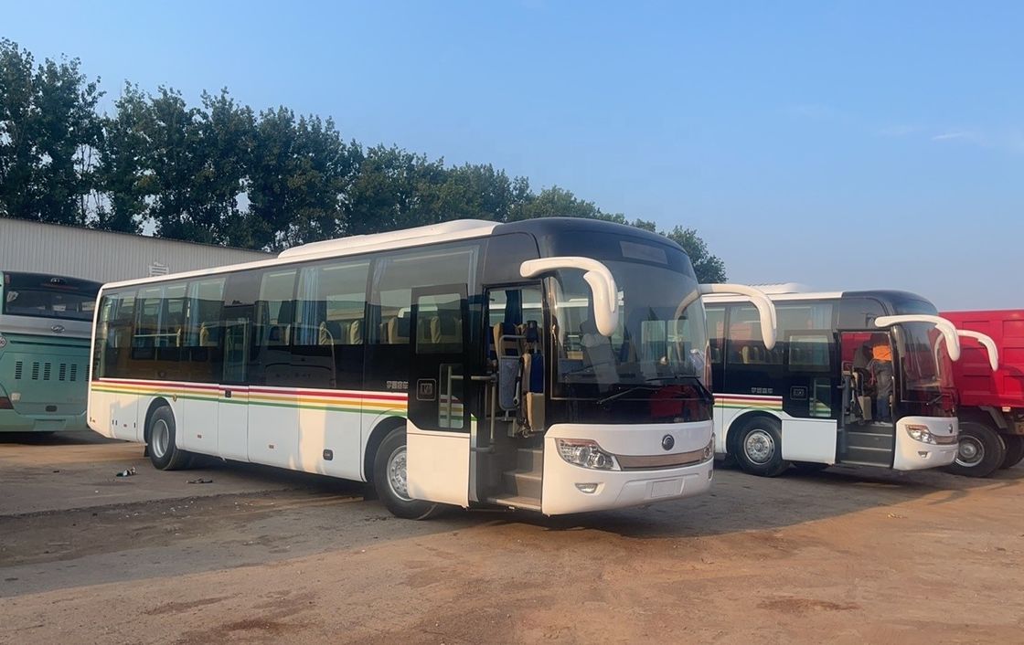 Autobús de 60 asientos con motor diesel usado y asequible perfecto para el transporte