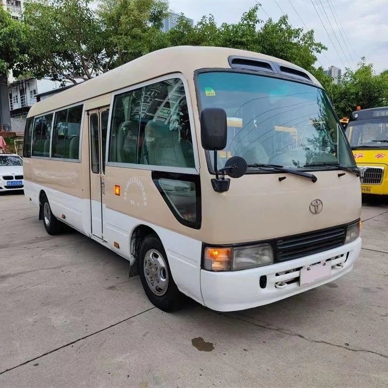 Motor 15B-FT 29 asientos Toyota Coaster Bus con buen rendimiento y transmisión manual