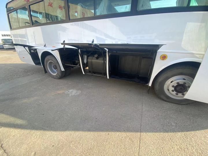 Autobús turístico de lujo de 35 plazas en la norma de emisiones Euro 2