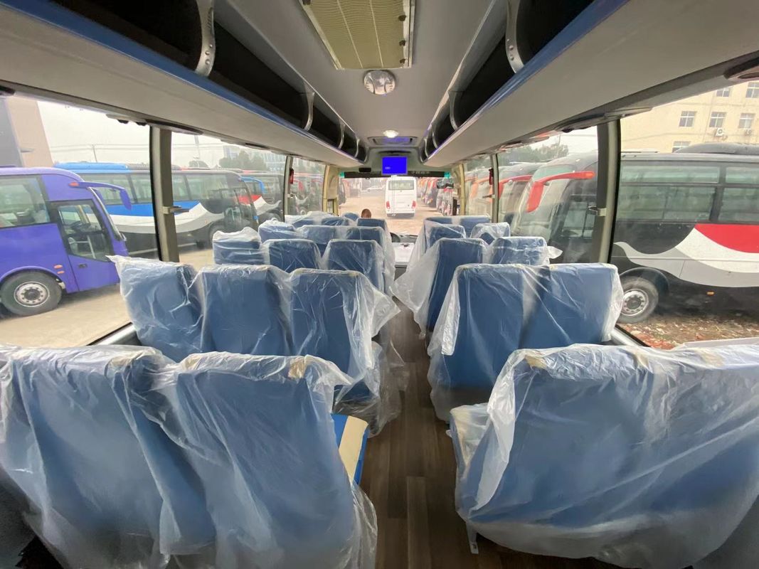 Autobús de pasajeros diesel de lujo de 57 asientos con tipo de transmisión diseñado