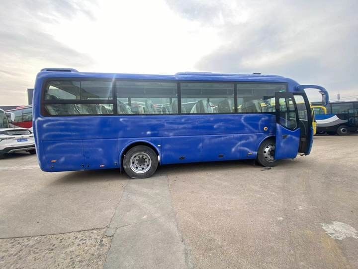 35 asientos Autobús de mano izquierda Motor diesel Motor Yuchai 8995*2490*3490mm