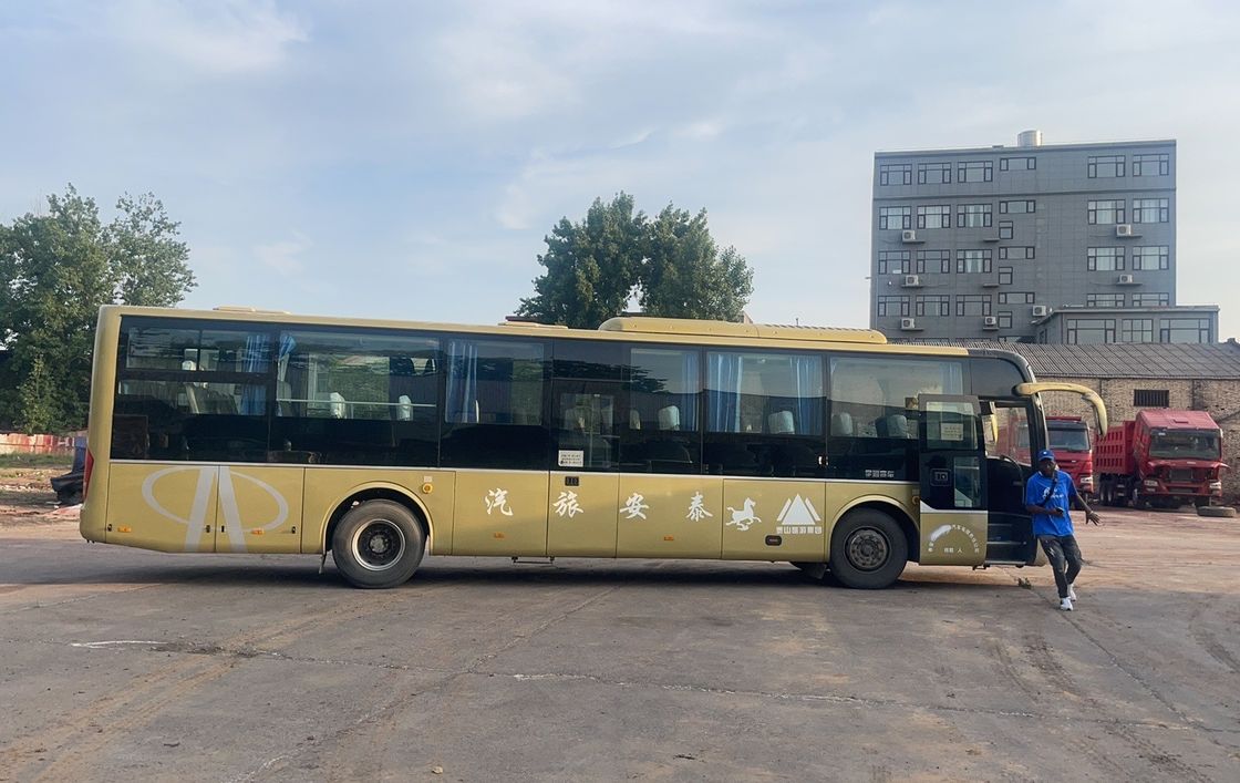 Tipo de combustible Diesel Usado 65 asientos Autobús de lujo en los autobuses de Niza