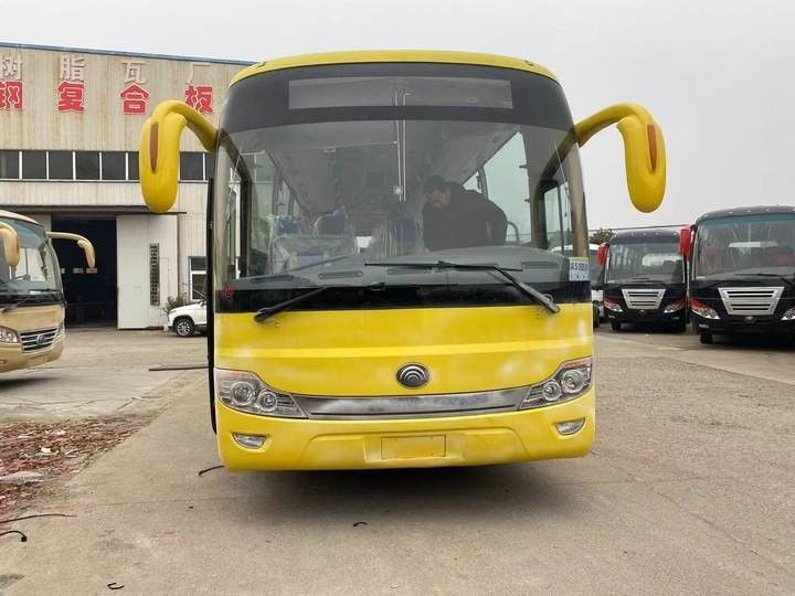 Motor diesel de 70 plazas de conducción izquierda Autobús Euro 3 de segunda mano Dirección asistida opcional