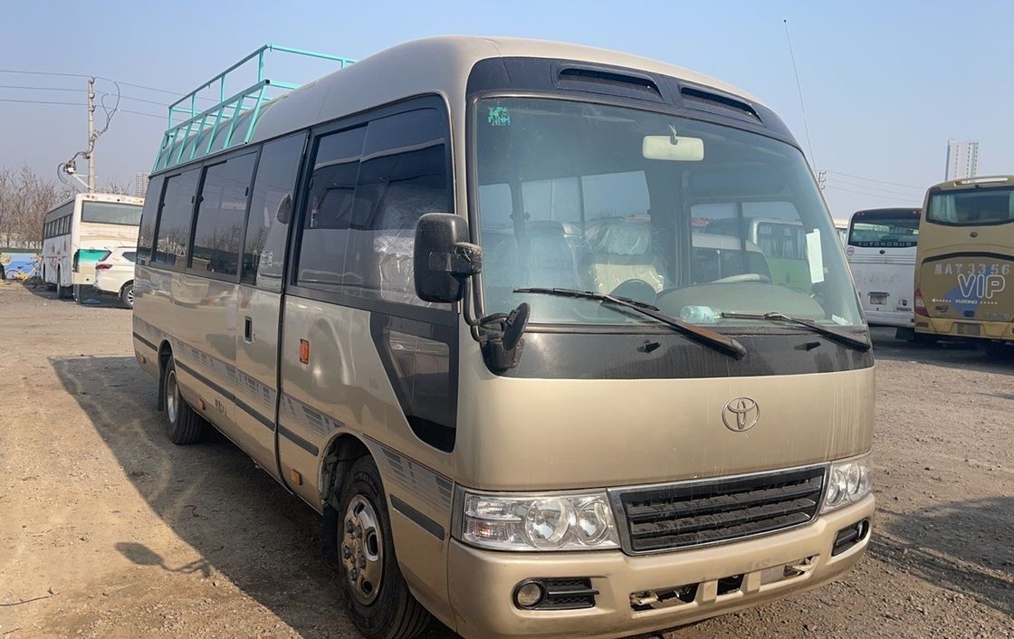 Autobús Toyota Coaster renovado con capacidad de 6 asientos con motor 15B-FT