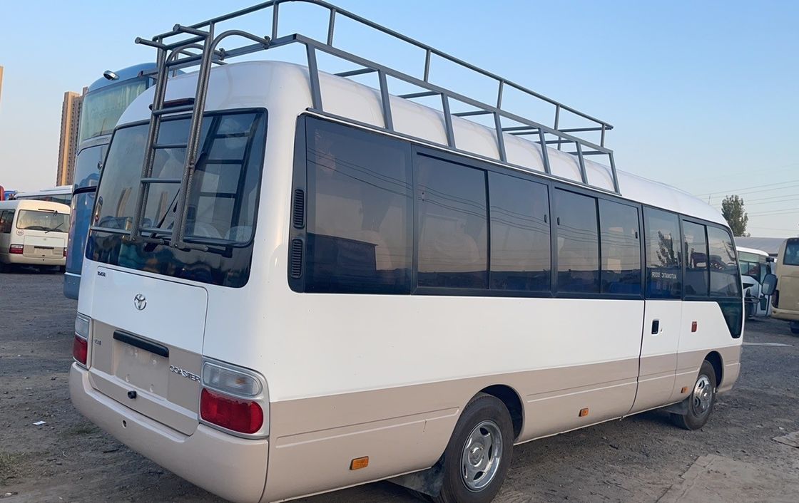 Autobús Toyota Coaster renovado con capacidad de 6 asientos con motor 15B-FT