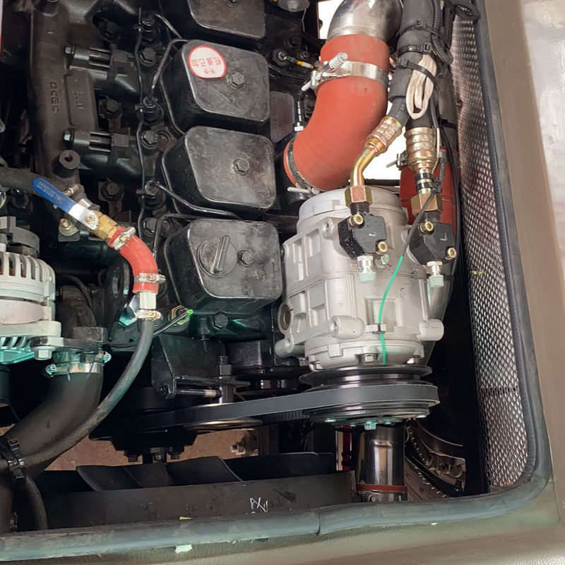 RHD Toyota 30 asientos autobús de montaña con tipo de combustible diésel y capacidad del motor 4 6L