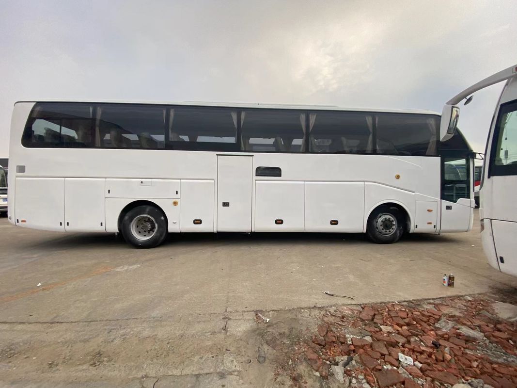 Dirección asistida 60 asientos 65 asientos Diesel Autobús de pasajeros con excelente rendimiento