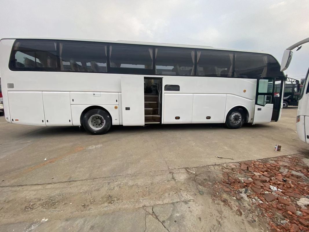 Dirección asistida 60 asientos 65 asientos Diesel Autobús de pasajeros con excelente rendimiento