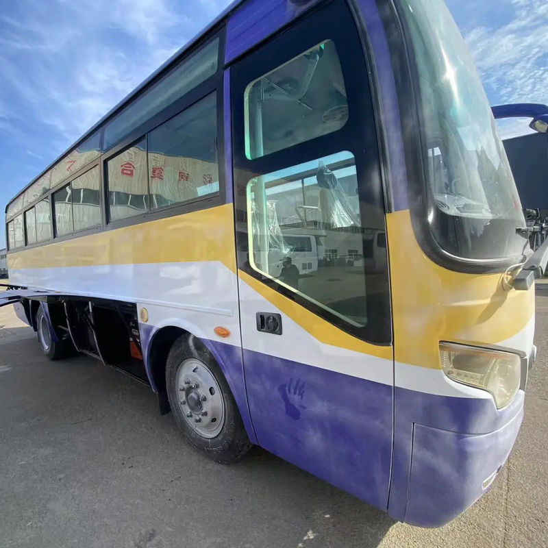 Autobús de 45 plazas Youtong Tour Coach con baño y transmisión manual a buenos precios