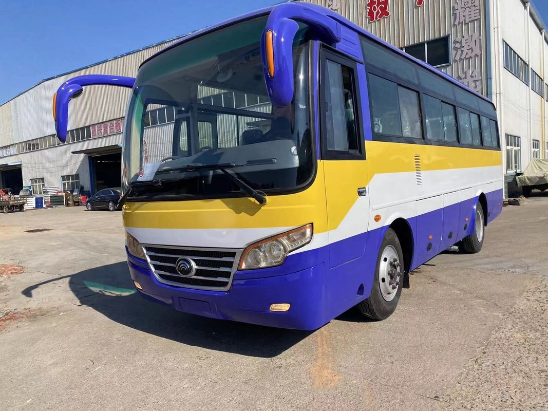 Autobús de 45 plazas Youtong Tour Coach con baño y transmisión manual a buenos precios