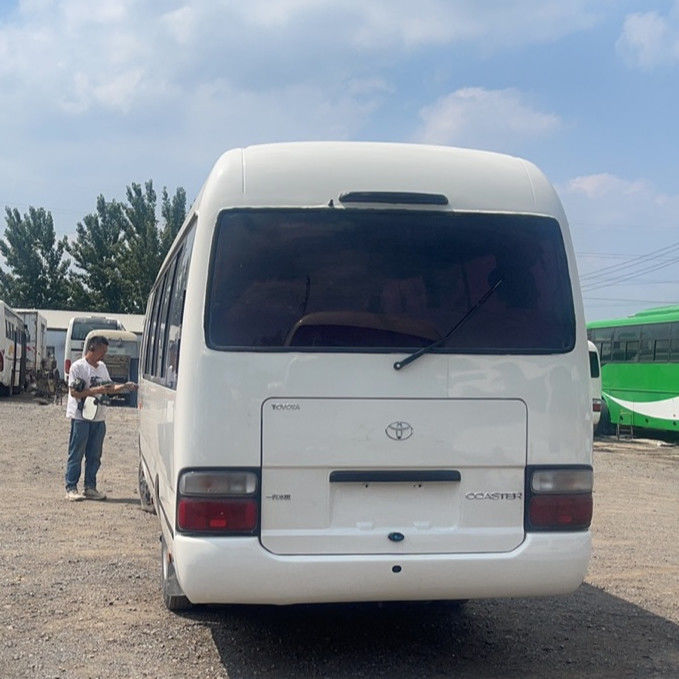 Automóvil diesel de conducción izquierda Toyota Coaster Usado Autobús de 26-30 asientos para sus necesidades de transporte