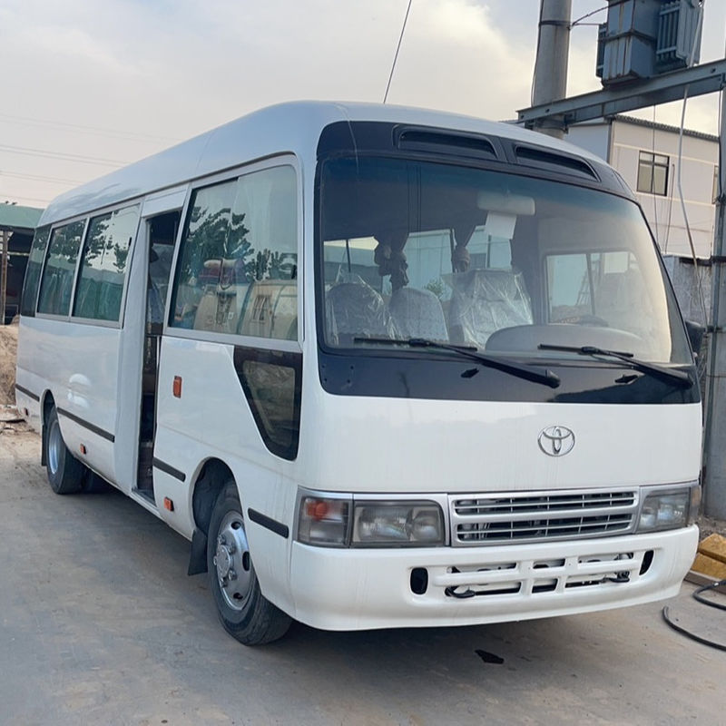 EURO 3 Emisión 30 Autobús escolar Toyota Costa Autobús de montaña rusa Toyota Autobús de montaña rusa en Dubai