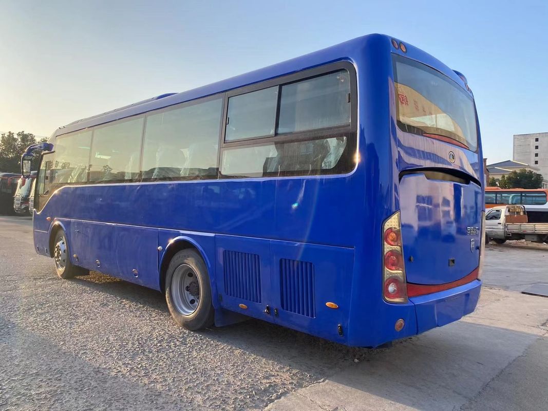 Venta de autobuses usados de 40 asientos con norma de emisiones Euro 3 y capacidad del motor de 6-8L