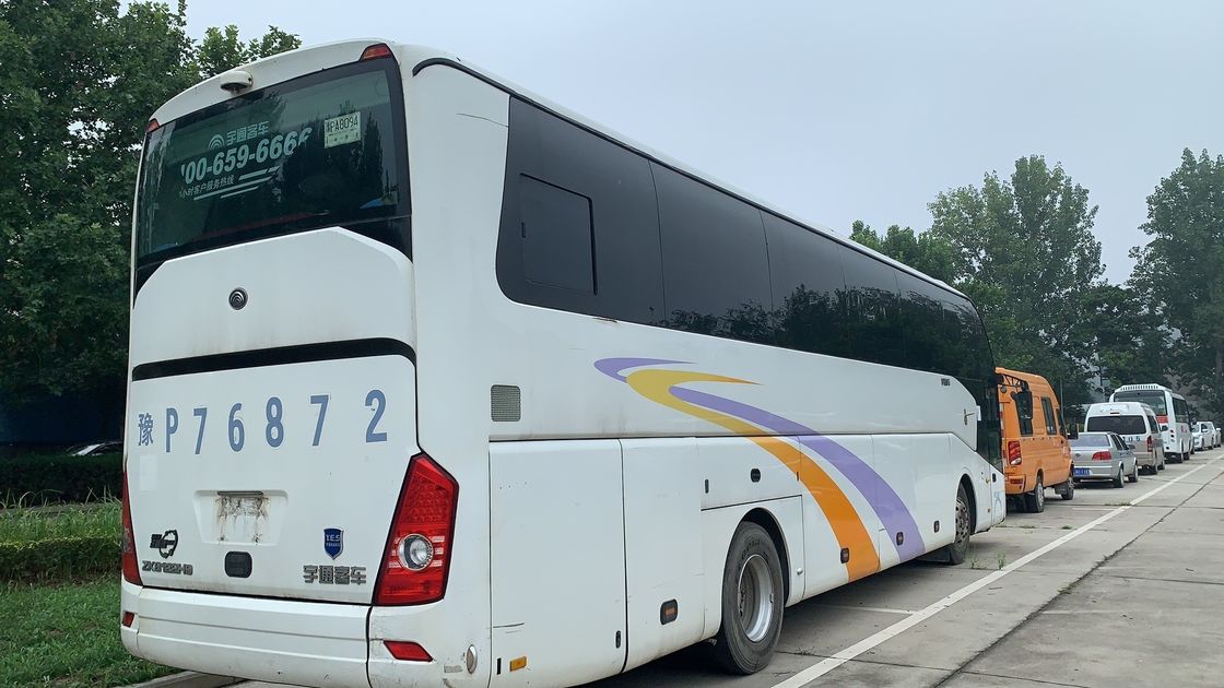 65 1 Capacidad de asientos Autobús usado Autobús con tipo de transmisión manual y condición de pozo