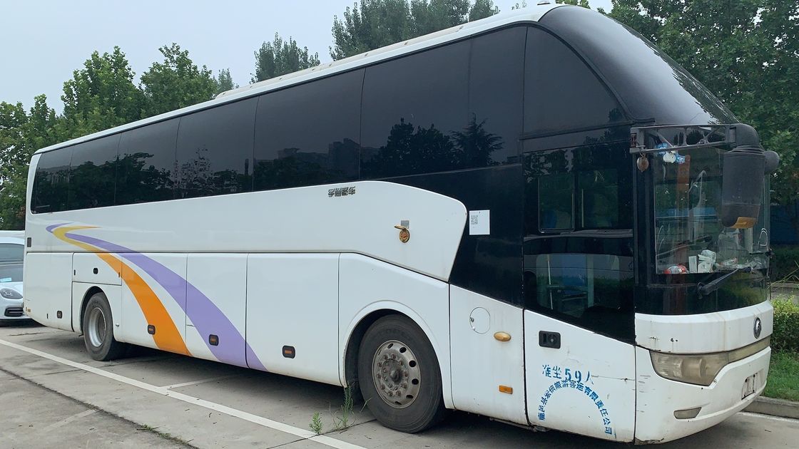 65 1 Capacidad de asientos Autobús usado Autobús con tipo de transmisión manual y condición de pozo