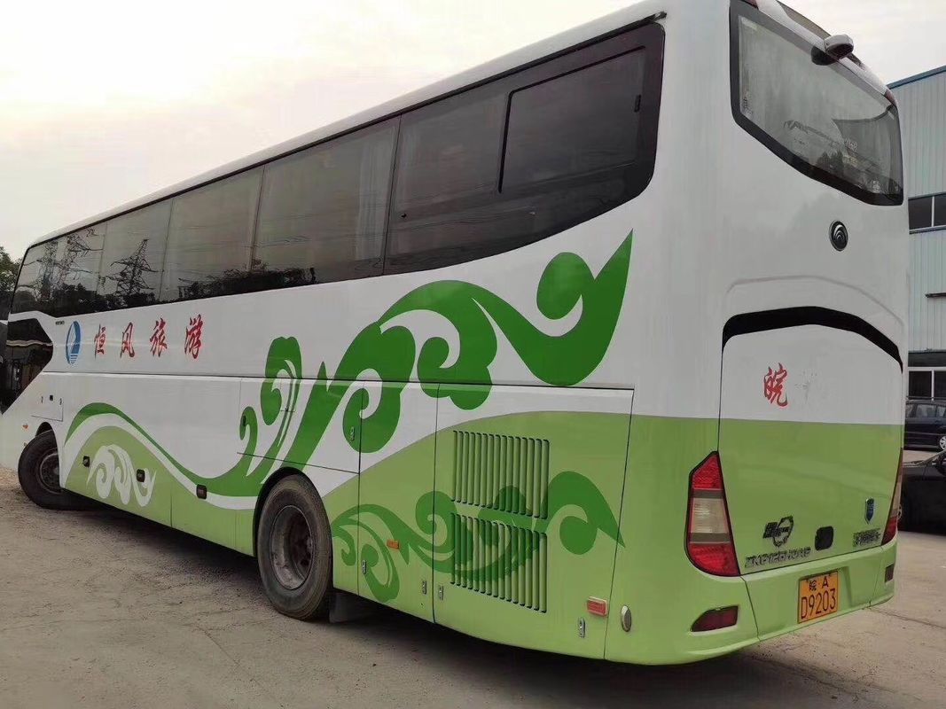60-70 asientos Popular de conducción a la izquierda Autobús de segunda mano con motor de 8L