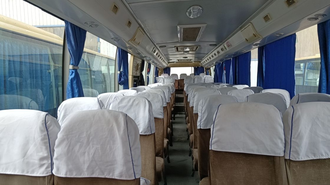 Autobús de pasajeros de 65 plazas con transmisión manual Tipo de borde peso 13240kg